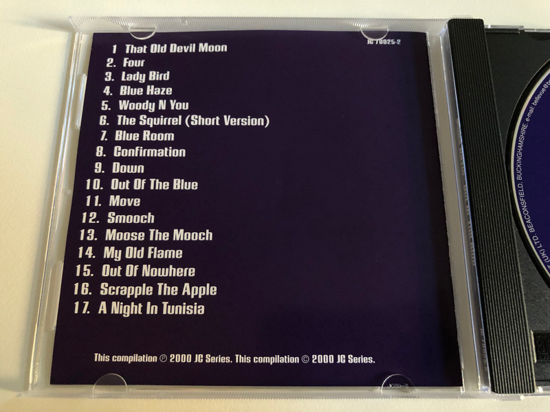 Miles Davis – Out Of The Blue / Master Collection / Jazz Master Collection Audio CD 2000 / JC 70025-2