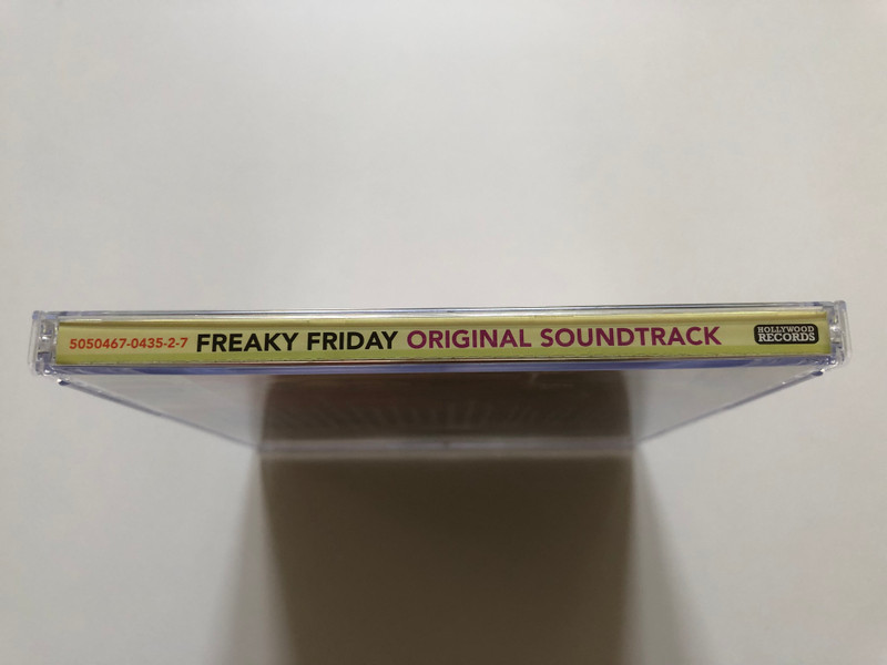 Freaky Friday (Walt Disney Pictures Presents) - Original Soundtrack / Simple Plan, American Hi-Fi, The Donnas, Bowling For Soup, Lillix, Andrew W.K., Joey Ramone, Lindsay Lohan, Diffuser / Hollywood Records Audio CD 2003 / 5050467-0435-2-7