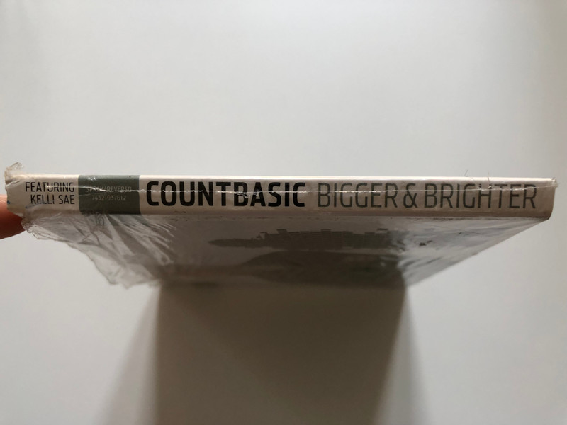 Count Basic – Bigger & Brighter - Featuring Kelli Sae / Spray Records Audio CD 2002 / 74321937612
