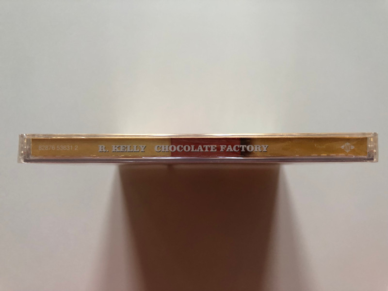 Chocolate Factory - R. Kelly / Contains: Ignition, Step In The Name Of Love & Who's That, featuring Fat Joe plus a special Bonus Disc of songs from the never to be released Loveland album / Jive 2x Audio CD 2003 / 82876 53631 2