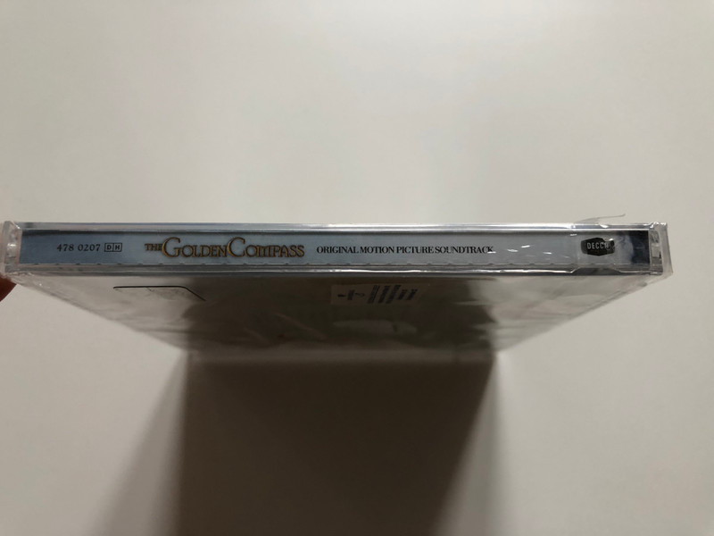 The Golden Compass (Original Motion Picture Soundtrack) - Music by Alexandre Desplat / Featuring: Kate Bush singing Lyea her original song for The Golden Compass / Decca Audio CD 2007 / 478 0207