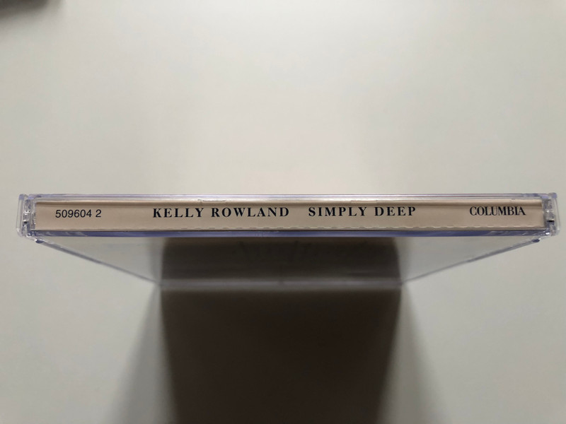 Kelly Rowland – Simply Deep / Features: Nelly, Solange, Joe Budden. Includes: 'Stole', 'Dilemma' plus bonus track & video / Columbia Audio CD 2003 / 509604 2