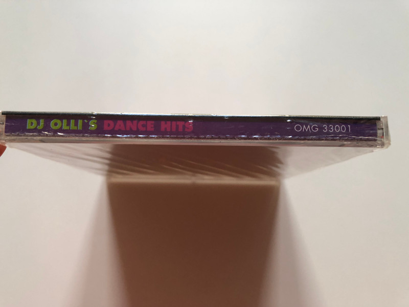 DJ Olli's Dance Hits....And Many More / Superfly, Olli's Club, Mata Hari, Boombeat, Mike L.G., ... / Olli's Music Group Audio CD 1995 / OMG 33001