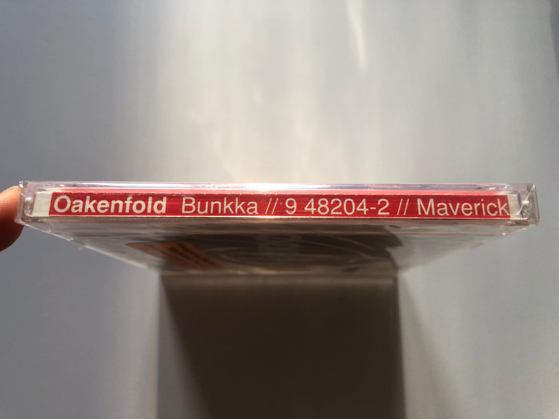 Oakenfold – Bunkka  Maverick CD Audio 2002 (093624820420)
