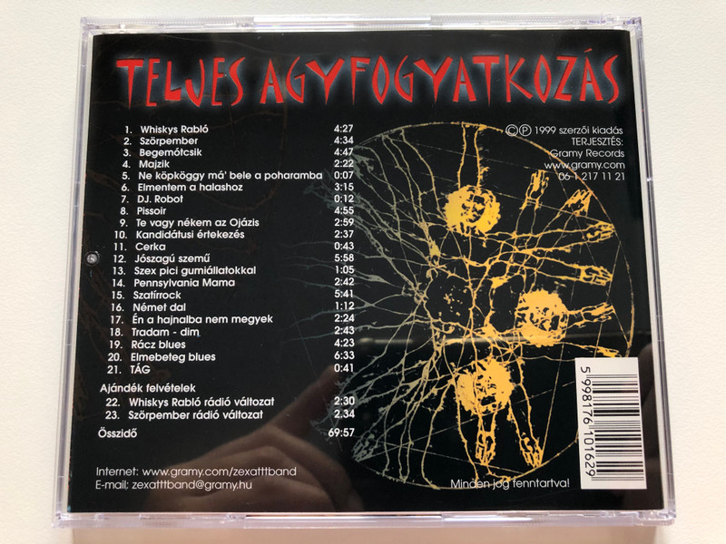 Teljes Agyfogyatkozás - Zexattt³ Band / Whiskys Rabló, Szörpember, Elmebeteg Blues, Begemótcsik, Jószagú Szemű, Pissoir, Majzik stb. / Audio CD 1999 / GR-016