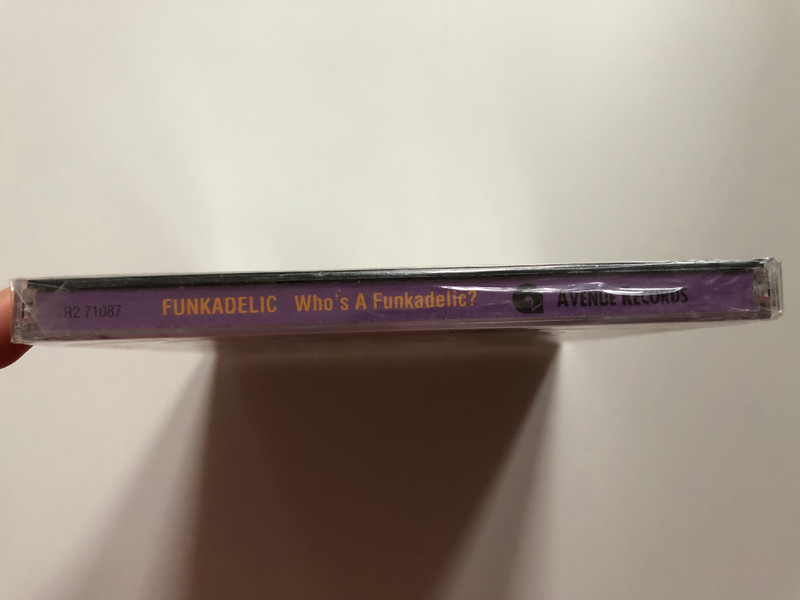 Funkadelic (2) – Who's A Funkadelic  Avenue Records CD Audio 1992 (08122710872)