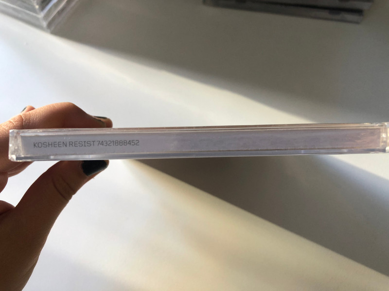 Kosheen – Resist / Includes The Singles: Hide U, Catch & (Slip & Slide) Suicide / Moksha Recordings Audio CD 2001 / 74321888452 