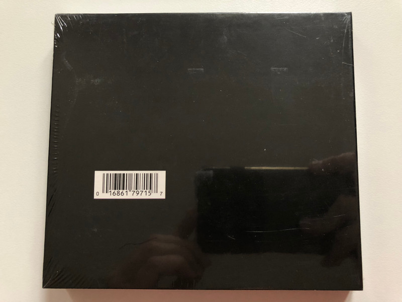 The Cult – Born Into This / Savage Edition / Featuring Dirty Little Rockstar + 5 Bonus Tracks And Sticker Inside / Roadrunner Records Audio CD / 016861797157