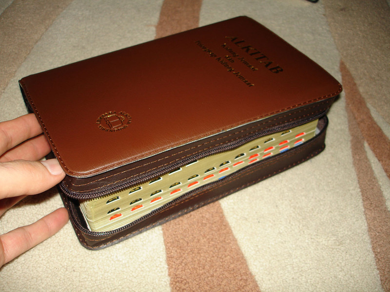 Indonesian Study Bible with Hymnal / ALKITAB dengan KIDUNG JEMAAT & Pelengkap KIDUNG JEMAAT