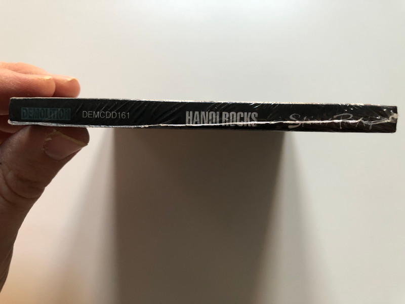 Hanoi Rocks – Street Poetry / Bonus Tracks: 1. Trouble Boys, 2. Fashion (Video), 3. Boulevard Of Broken Dreams (Video), 4. High School (Video) / Demolition Records Audio CD / DEMCDD161
