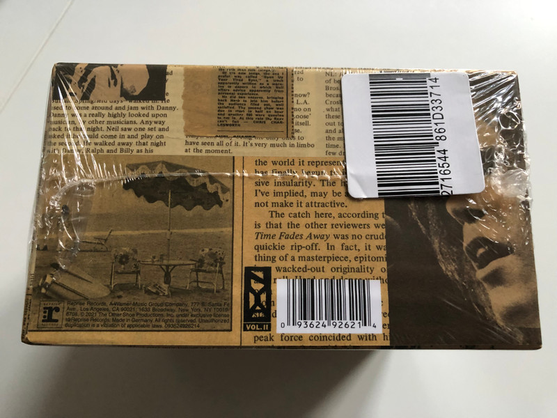Neil Young Archives Vol. II (1972-1976) / 10 CDs Fold-Out Archives Poster / Reprise Records 10x Audio CD 2021, Box Set / 093624926214
