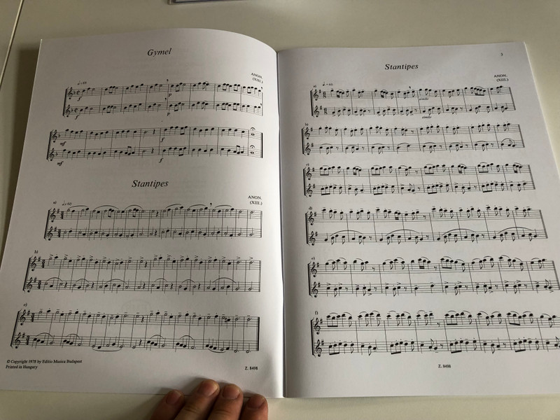 Flute Duos for Beginners 1  Edited by Csupor László  Editio Musica Budapest Zeneműkiadó  1978  Fuvoladuók kezdők számára 1  Közreadta Csupor László (9790080084984)