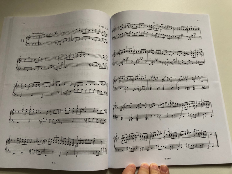  Scarlatti, Domenico 200 Sonate per clavicembalo (pianoforte) 1 Parte prima (No. 1-50)  Edited by Balla György  Editio Musica Budapest Zeneműkiadó  1977