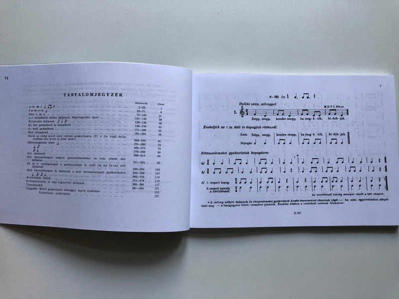 SZOLFÉZS PÉLDATÁR ALSÓFOK, I. KÖTET / Editio Musica Budapest Zeneműkiadó / Z. 927 (9790080009277)