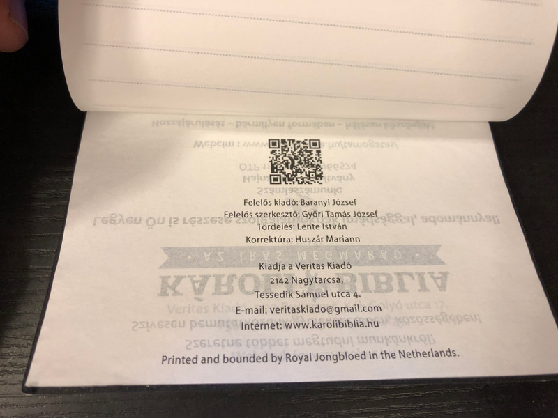 Biblia - Újonnan Revideált Károli / Pocket size Hungarian New Revision Károli Bible / Veritas Kiadó 2021 / Zsebméretű Új Rev. Károli Keresztbiblia (9786158188241)