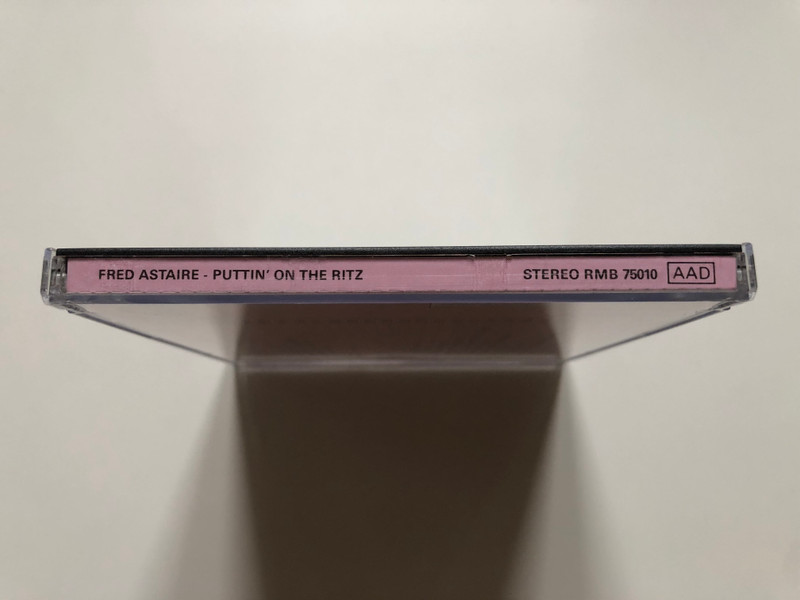 Fred Astaire – Puttin` On The Ritz / 60+ Minutes / I’ve Got You On My Mind; Half Of It Deaire Blues; The Babbitt And The Bromide; I Can’t Be Bothered Now; Fascinating Rhythm; New Sun In The Sky / Movieplay Audio CD 1989 Stereo / RMB 75010