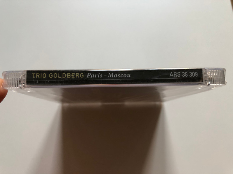 Trio Goldberg - Paris-Moscou / Tanejew, Francaix, Haydn, Kodaly, Schubert, Krasa, Enescu / Ars Produktion Audio CD 2020 / ARS 38 309