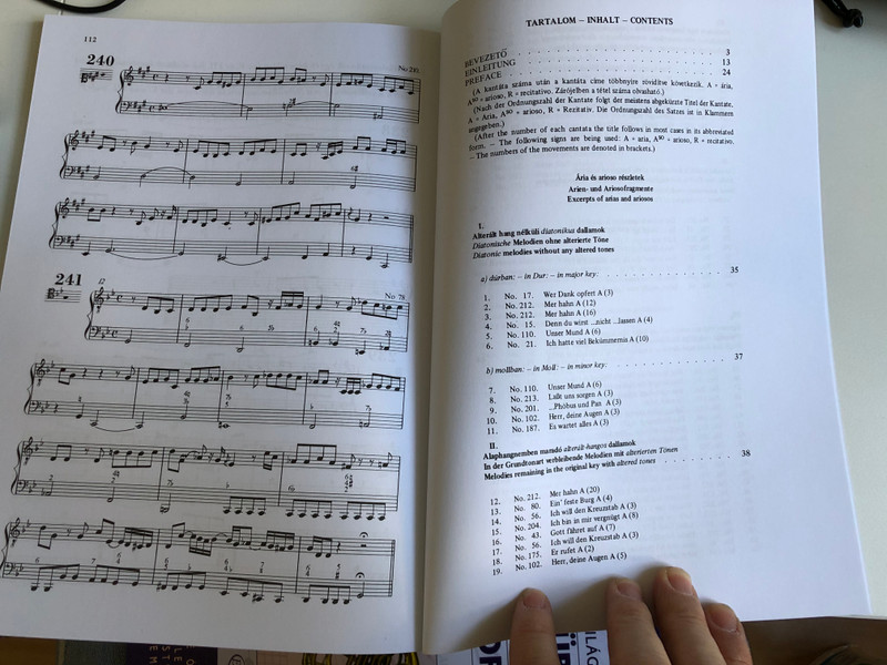 Legányné Hegyi Erzsébet: Collection of Bach Examples 1 / Quotations from J.S. Bach's cantatas / Editio Musica Budapest Zeneműkiadó / 1971 / Legányné Hegyi Erzsébet: Bach példatár 1 / Idézetek J. S. Bach kantátáiból (9790080056653)