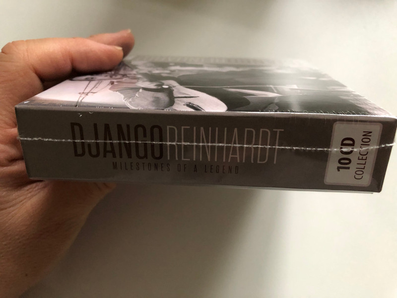Django Reinhardt – Milestones Of A Legend / The Intense Media 10x Audio CD, Box Set / 600320