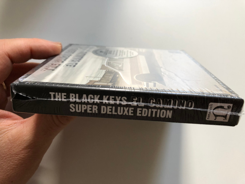 The Black Keys – El Camino / Super Deluxe Remastered,10th Anniversary Edition / 4 Disc Set Includes Original Remastered Album. Previously Unreleased Full Live Concert and BBC Session / Nonesuch 4x Audio CD, Box Set 2021 / 075597914351