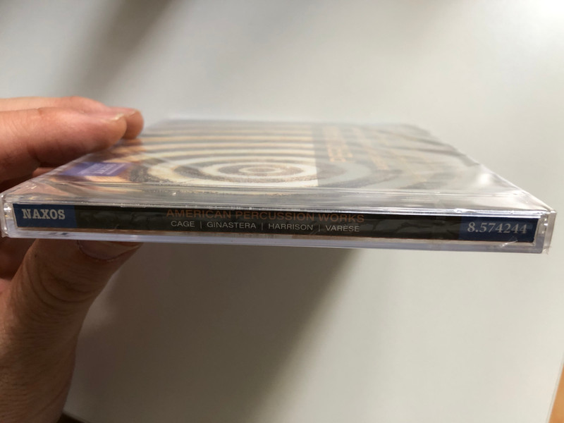 Percurama - American Percussion Works: Cage, Ginastera, Harrison, Varèse / Signe Asmussen (soprano), Niklas Walentin (violin), Jean Thorel (conductor) / Naxos Audio CD 2021 / 8.574244