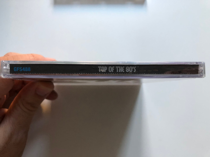 Studio 99 Perform...Top Of The 90's - The Number One's From The Decade! / Featuring... Wannabe; I Belive I Can Fly; Livin La Vida Loca; Killing Me Softly; Think Twice & Many More! / Going For A Song Audio CD / GFS488 (5033107148820)