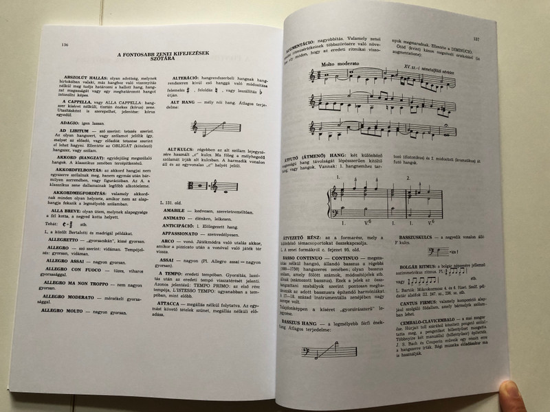 LET US SING AND PLAY MUSIC / Solfege Exercise Book / Edited by Irsai Vera, Agócsy László / Editio Musica Budapest Zeneműkiadó / 1962 / ÉNEKELJÜNK, MUZSIKÁLJUNK / Szolfézs példatár, alsófok IV. kötet / Szerkesztette Irsai Vera, Agócsy László (9790080028285)