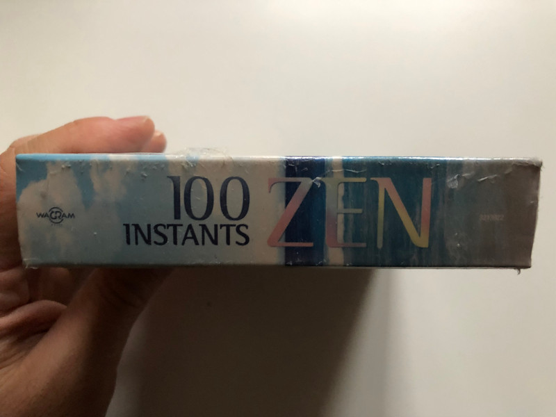 100 Instants Zen / Coffret 5CD - 100 Titres / Laissez-vous transporter dans un univers de bien-etre. Le remede anti-stress ideal / Wagram Music 5x Audio CD, Box Set 2010 / 3213922