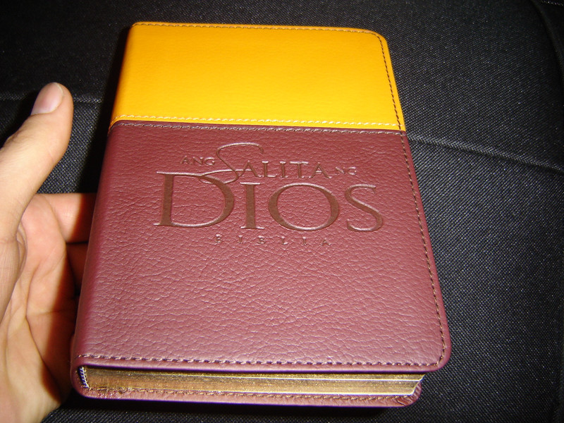Modern Tagalog Bible / Ang Salita Ng Dios / ASD Tagalog Bible - Compact Size Italian TuTone Dark Brown Orange