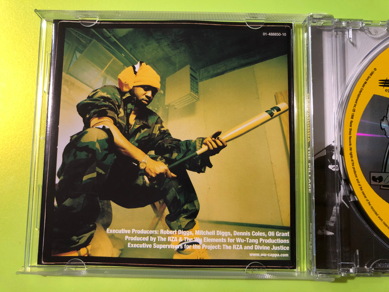 Cappadonna (Wu-Tang Productions Presents) – The Pillage / With Guest Appearances by Method Man, Ghostface Killah & Raekwon, Plus Exclusive Bonus Track ''97 Mentality'' / Razor Sharp Records Audio CD 1998 / 488850 2