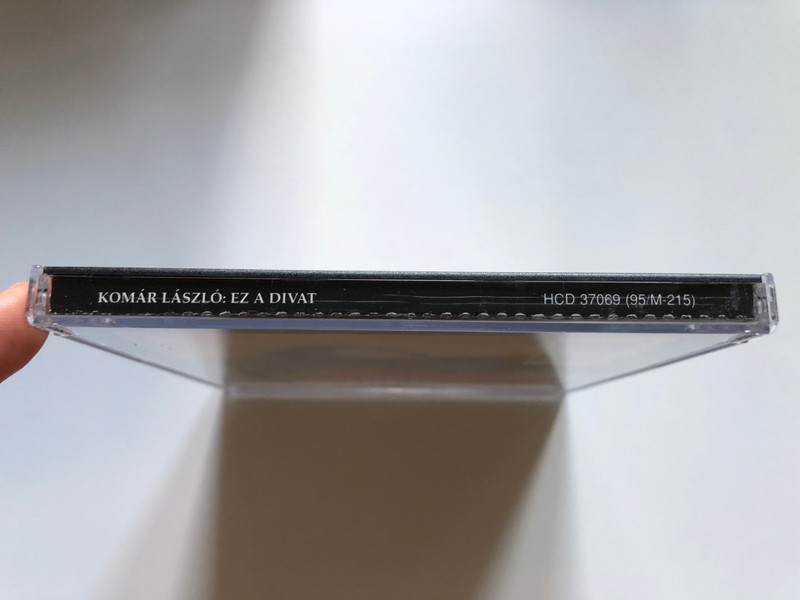 Komár László – Ez A Divat 1957-1962 / Mambo Italiano; Hé Taxi!!!; Talán Egy Perc Alatt; Reszket A Hold; Isztanbulban...; Melodie D'amour / Mega Audio CD 1995 / HCD 37069