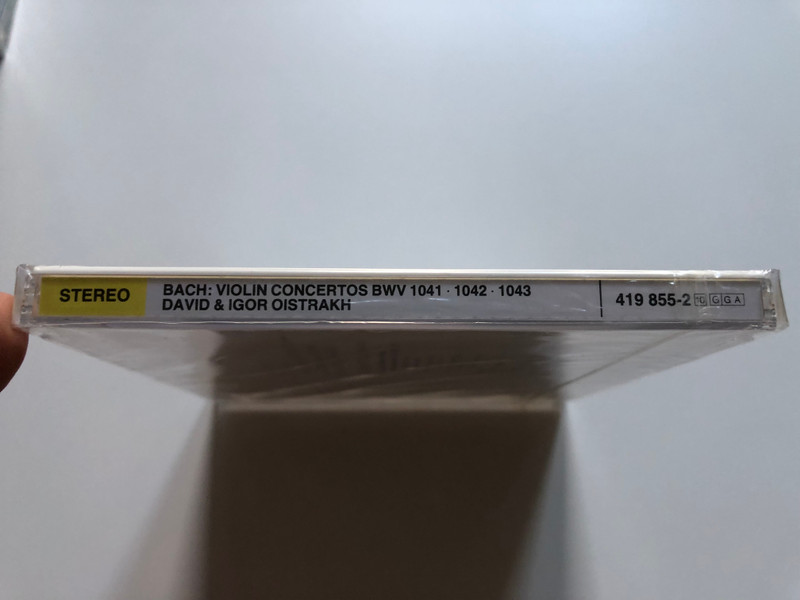 Johann Sebastian Bach - Violin Concertos BWV 1041, 1042, 1043; Antonio Vivaldi - Concerto Grosso Op. 3 Nr. 8 / David & Igor Oistrach, Vienna Symphony Orchestra/ Deutsche Grammophon Audio CD 1987 Stereo / 419 855-2