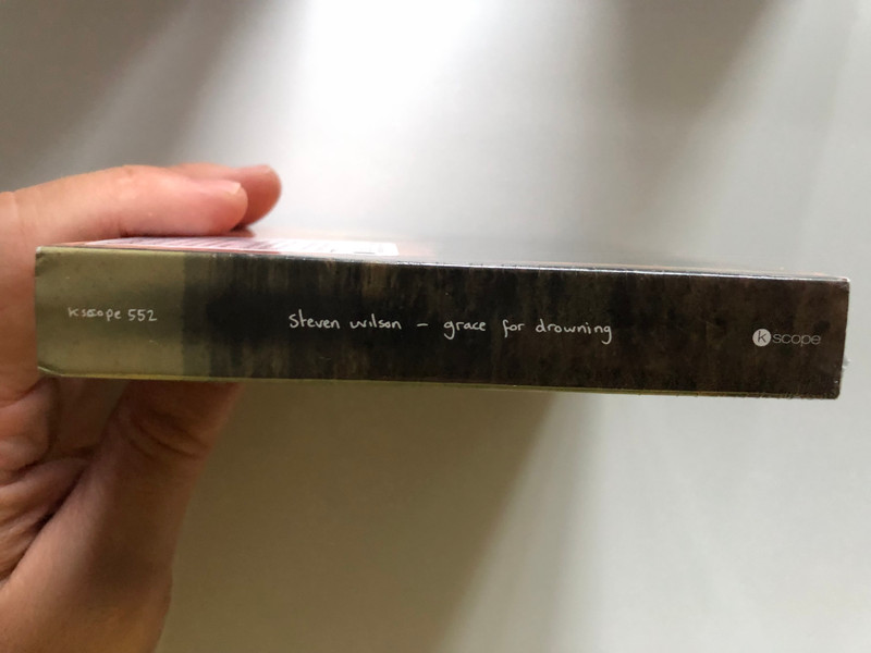 Steven Wilson – Grace For Drowning / 2CD + Blu-ray edition of the second album from the twice Grammy nominated producer, writter and performer. / Kscope 2x Audio CD 2011 / Kscope 552