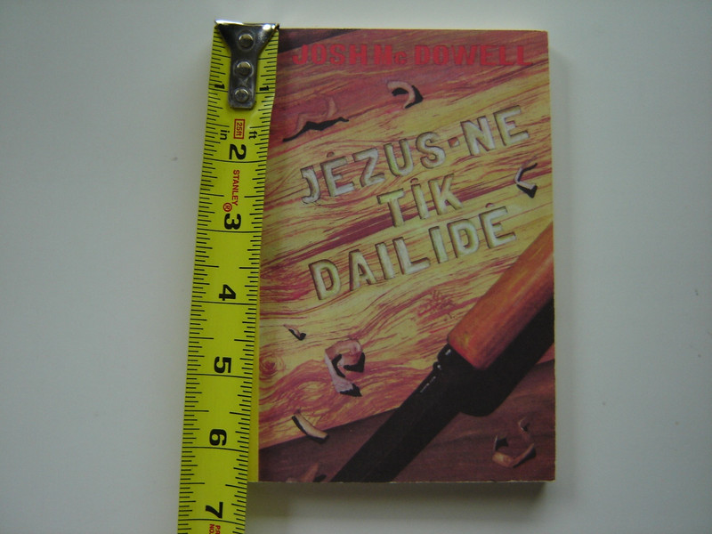 More Than a Carpenter by Josh McDowell Lithuanian Language Edition /