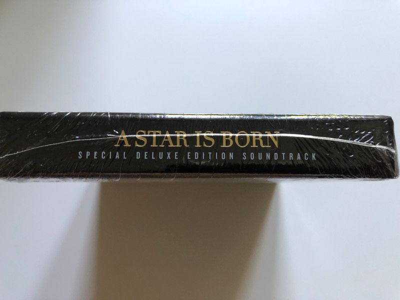 A Star Is Born (Soundtrack) / Special Deluxe Edition / Includes Three Posters & Special Movie Photo Book / Interscope Records Audio CD 2018, Box Set / 00602577194061