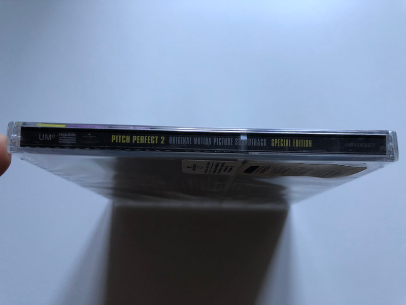 Pitch Perfect 2 (Original Motion Picture Soundtrack) / Special Edition / Features 9 Additional Tracks including new versions of ''Flashlight'' & ''Any Way You Want It'' / UMe Audio CD 2015 / 0600753631072
