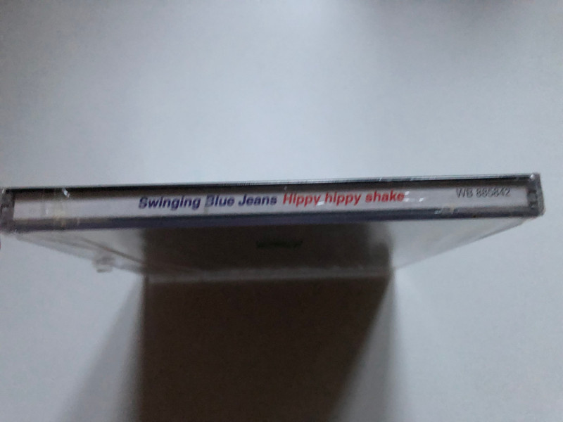 Swinging Blue Jeans – Hippy Hippy Shake / Hippy Hippy Shake; Think Of Me; Angie; Shaking Feeling; It's So Right / Wise Buy Audio CD 1998 / WB 885842
