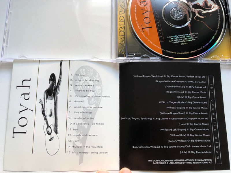 Toyah – The Acoustic Album / Featuring strings from the Royal Philharmonic Orchestra / Aardvark Audio CD 1996 / ANT012