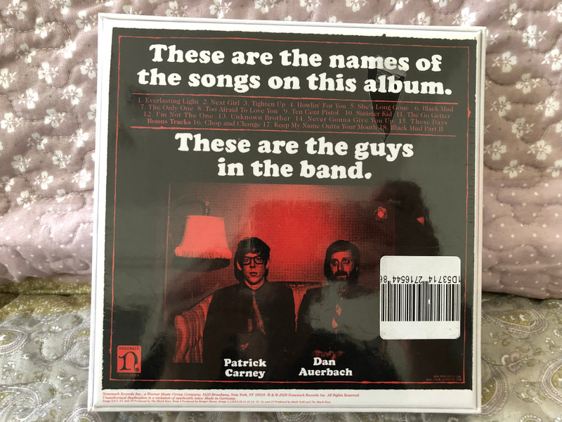 The Black Keys. / Deluxe Remastered. 10th Anniversary Edition / 9 x 7'' Single Box Set. Includes 3 Songs not on the original version.Exclusive 60-page photobook / Nonesuch 9x LP 2020 / 075597918816