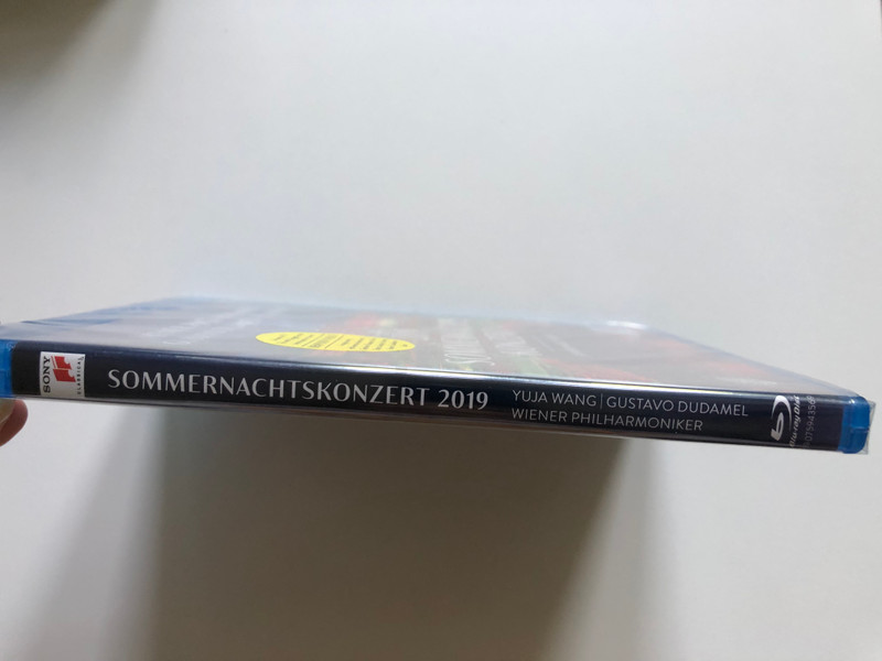 Wiener Philharmoniker, Gustavo Dudamel, Yuja Wang - 2019 Sommernachts Konzert = Summer Night Concert / As seen on TV The World's biggest annual classical open-air concert / Sony Classical Blu-ray Disc 2019 / 19075943569