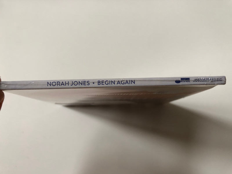 Norah Jones – Begin Again / Blue Note Audio CD 2019 / 00602577440410 