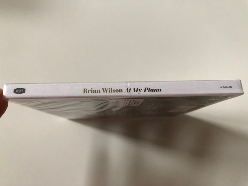 Brian Wilson - At My Piano - His Classics Hits Reimagined For Solo Piano / New Piano Versions Of 'God Only Knows', 'Good Vibrations', 'California Girls', 'Love And Mercy', 'Wouldn’t It Be Nice', 'Don’t Worry Baby' / Decca Audio CD 2021 Stereo / 3850038