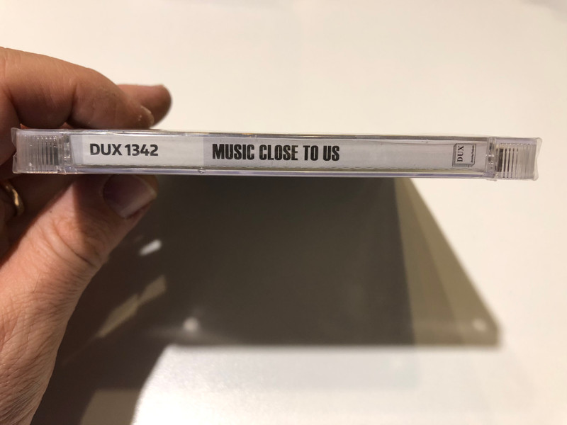 Muzyka Nam Bliska = Music Close To Us / Gustav Jenner, Claude Pascal, Jerzy Mądrawski, Paweł Korepta, Jacek Rogala, Mariusz Barszcz (clarinet, bass clarinet), Piotr Saciuk (piano) / DUX Recording Producers Audio CD 2018 / DUX 1342