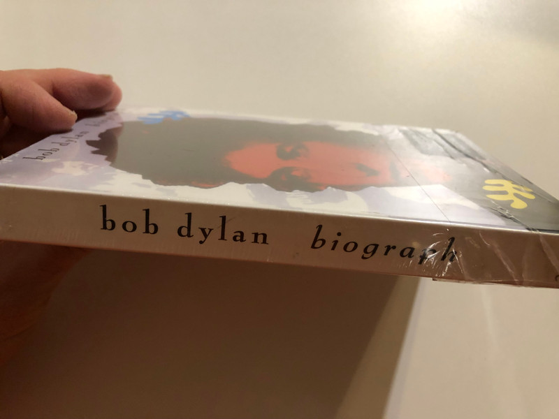 Bob Dylan – Biograph / 53 Legendary Tracks, Spanning 1962-1981 / Includes 21 Rare Recordings. 44 Page Colour Book Including Rare Photos, Exclusive Interviews and Track-by-Track Notes / Columbia 3x Audio CD, Box Set 2011 / 88697 85648 2