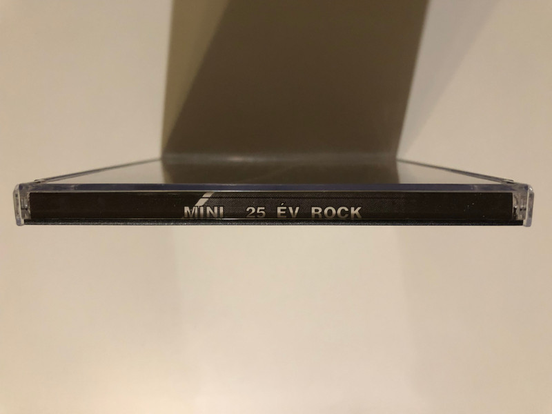 25 Év Rock - Mini Együttes / Torok Adam (enek, fuvola); Papp Gyula (billentyuk); Balogh ''Szivacs'' Jeno (dob); Kunu Laszlo (basszus); Nemeth Alajos (basszus); Nemeth ''Nemecsek'' Tamas (dob) / Lézer Kft Audio CD 1993 / L 001