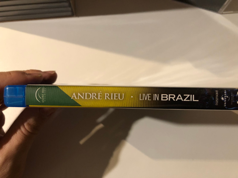 André Rieu & The Johann Strauss Orchestra – Live In Brazil  Blu-ray (0602537343645)