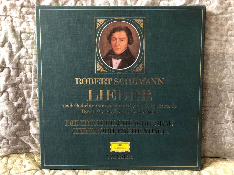 Robert Schumann: Lieder on poems by Byron, Goethe, Lenau, Von Der Neun - Dietrich Fischer-Dieskau, Christoph Eschenbach / Volume 3 / Deutsche Grammophon 3x LP, Box Set, Stereo / 2740 200