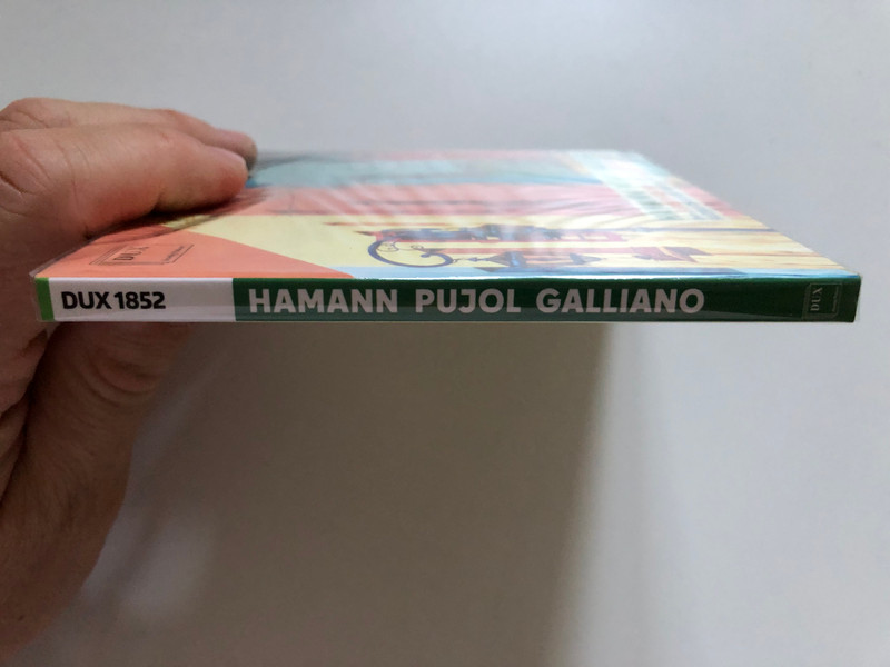 Hamann Pujol Galliano - Elwira Sliwkiewicz (accordion), Jakub Niedoborek (guitar), Silesian Chamber Players, Piotr Wijatkowski (conductor) / DUX Recording Audio CD 2022 / DUX 1852
