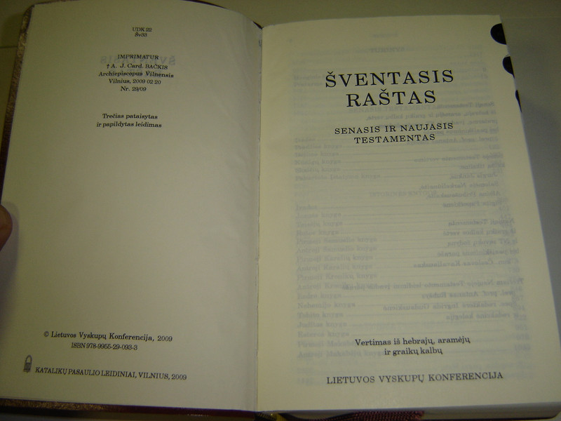 Lithuanian Catholic Bible Brownish Leather Bound with Thumb Index, Maps, and Study Notes / Biblija Sventasis Rastas