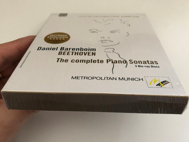 Complete Piano Sonatas Nos 1-32 3 Blu-ray DVD Set/ METROPOLITAN MUNICH / Daniel Barenboim / Recorded at Palais Lobkowitz. Palais Rasumowsky / Palais Kinsky and Schloss Hetzendorf, Vienna 1983-84 / Blu-ray (880242664242)